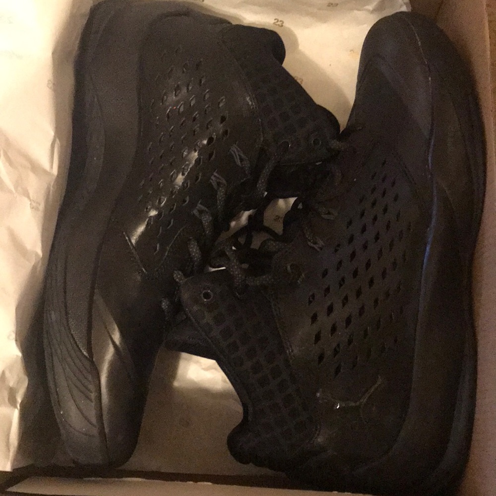 Jordan Rising High Basketball Shoe